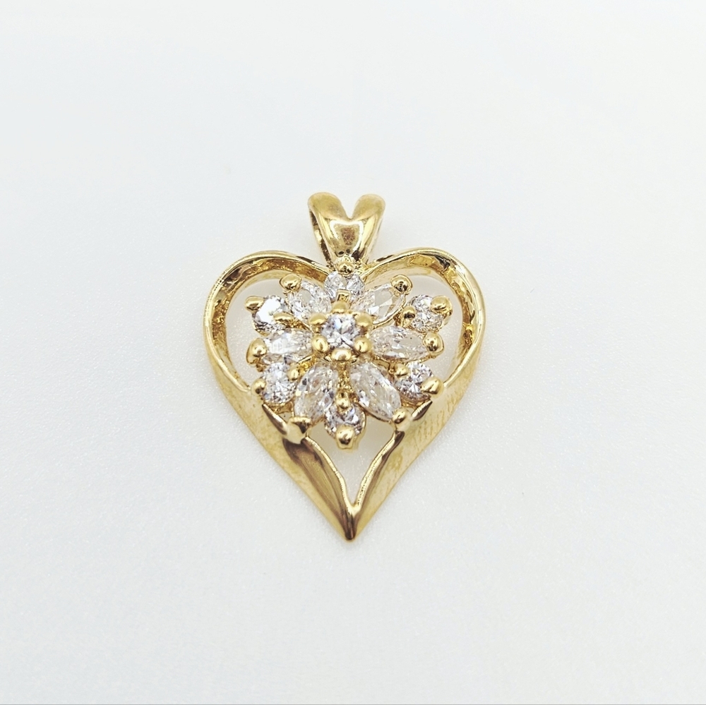 Heart Flower CZ Gold Plated Pendant New